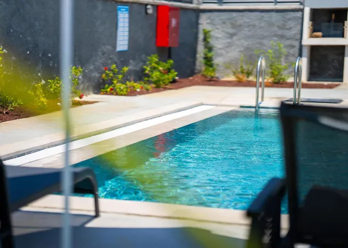 Zora Beyaz Tas Villalari * 费特希耶