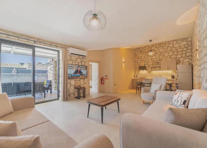 Zora Beyaz Tas Villalari * 费特希耶