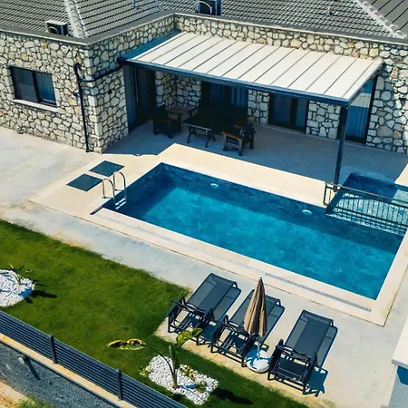 Zora Beyaz Tas Villalari * Fethiye