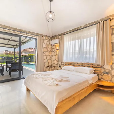 Zora Beyaz Tas Villalari * Fethiye