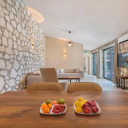 Hotel Zora Beyaz Tas Villalari *