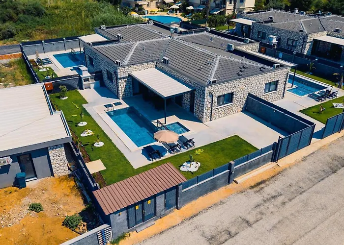 Zora Beyaz Tas Villalari Hotel *