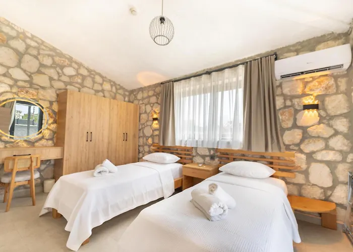 Zora Beyaz Tas Villalari Fethiye