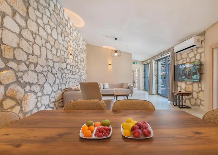 Hotel Zora Beyaz Tas Villalari *