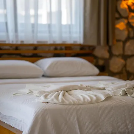 Zora Beyaz Tas Villalari * Fethiye